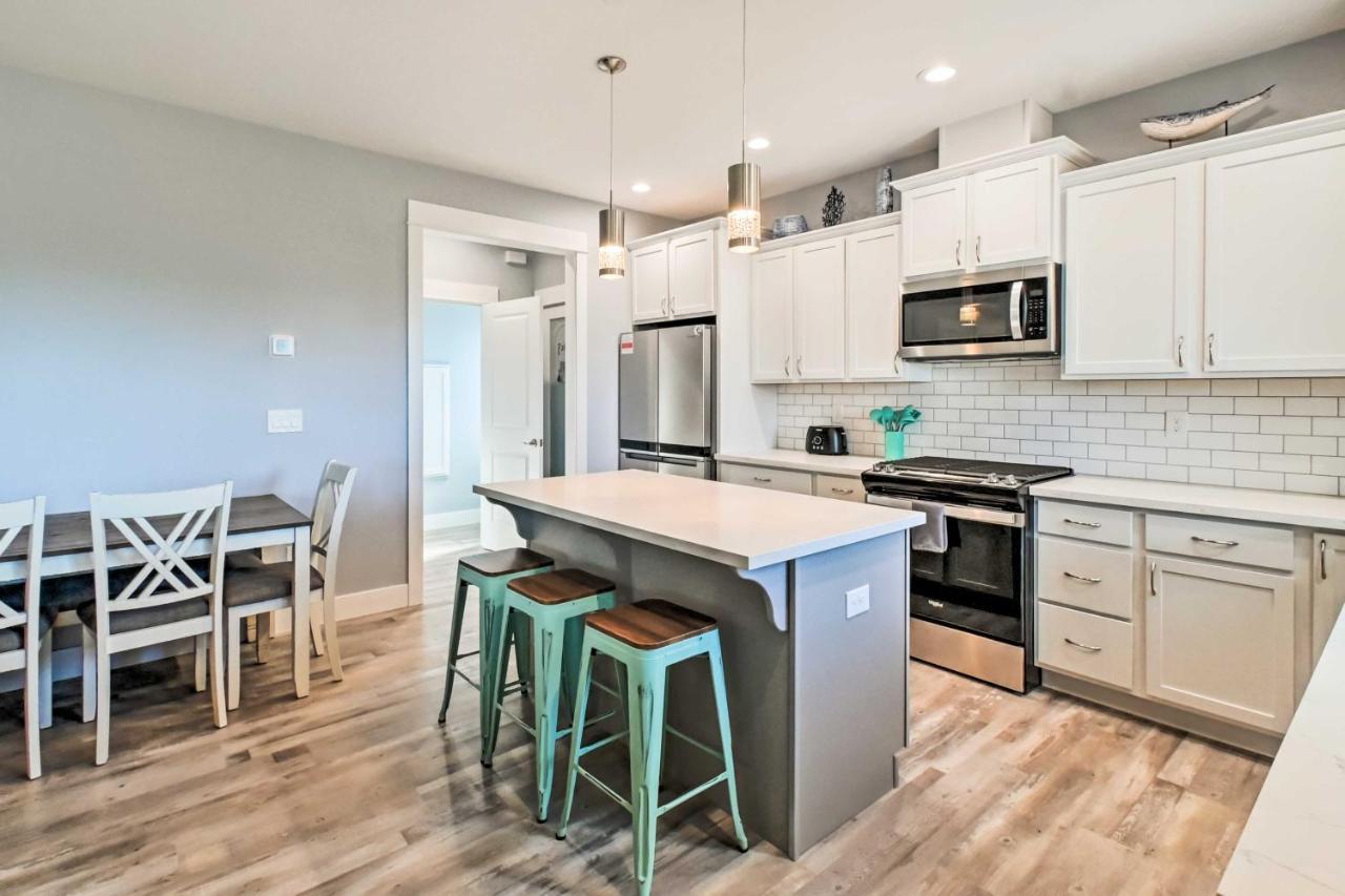 Ocean Shores Getaway With Fireplace And Hot Tub! Exteriér fotografie